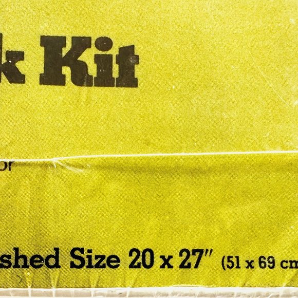 Vintage Sultana Latch Hook Rug Kit - "Santa Oval" 20" x 27" - New - Picture 9 of 9